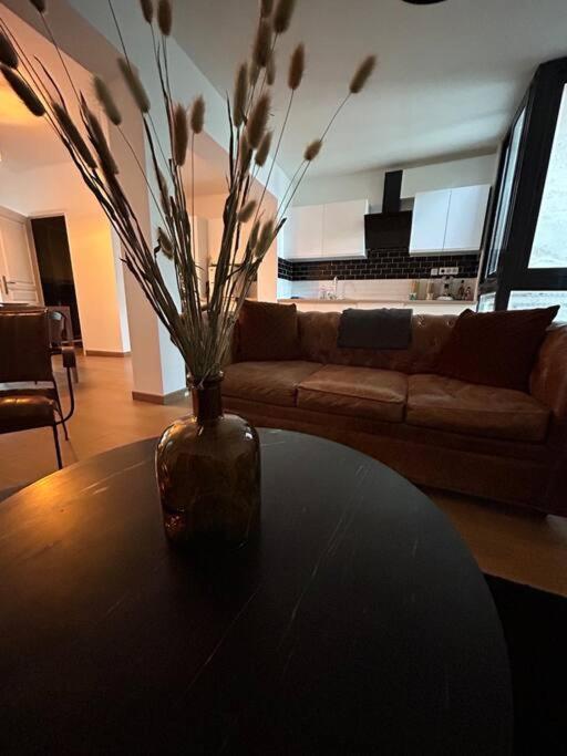 Grand Cru * Magnifique Duplex Au Coeur D'Epernayアパートメント エクステリア 写真